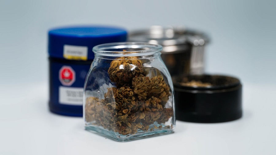 vidro buds pote Indústria canadense de cannabis está cada vez mais fragmentada, apesar das vendas recordes