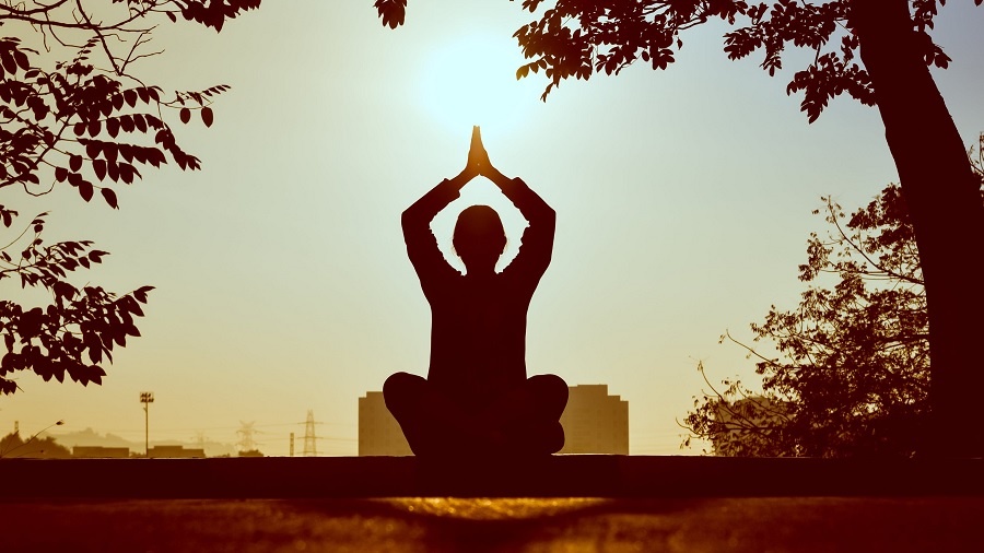 yoga Yogajuana: como defensores da maconha estão quebrando o estigma com yoga